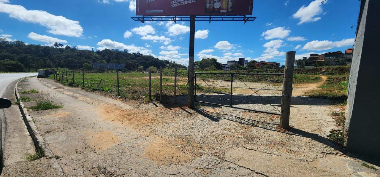 Terreno Comercial à venda no Ressaca: 