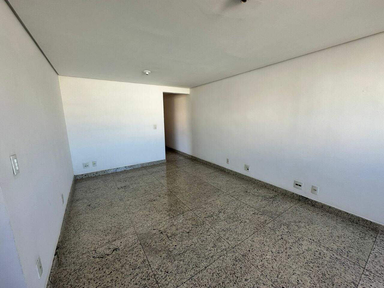 Apartamento à venda no Castelo: 