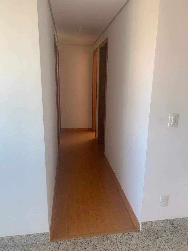 Apartamento à venda no Castelo: 