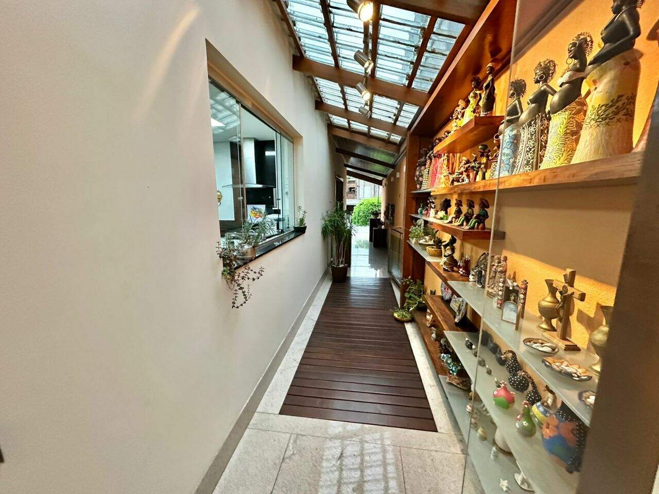 Casa em Condomínio à venda no Jardim Paquetá: 