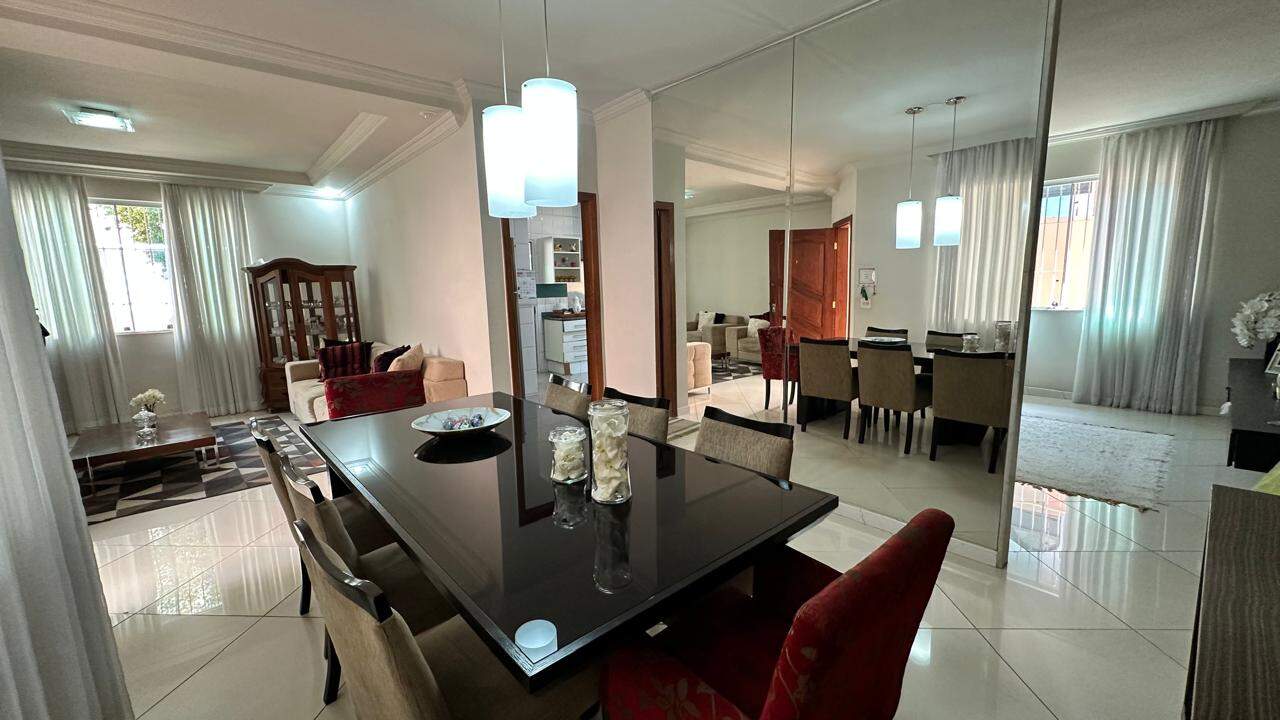 Casa à venda no Castelo: 