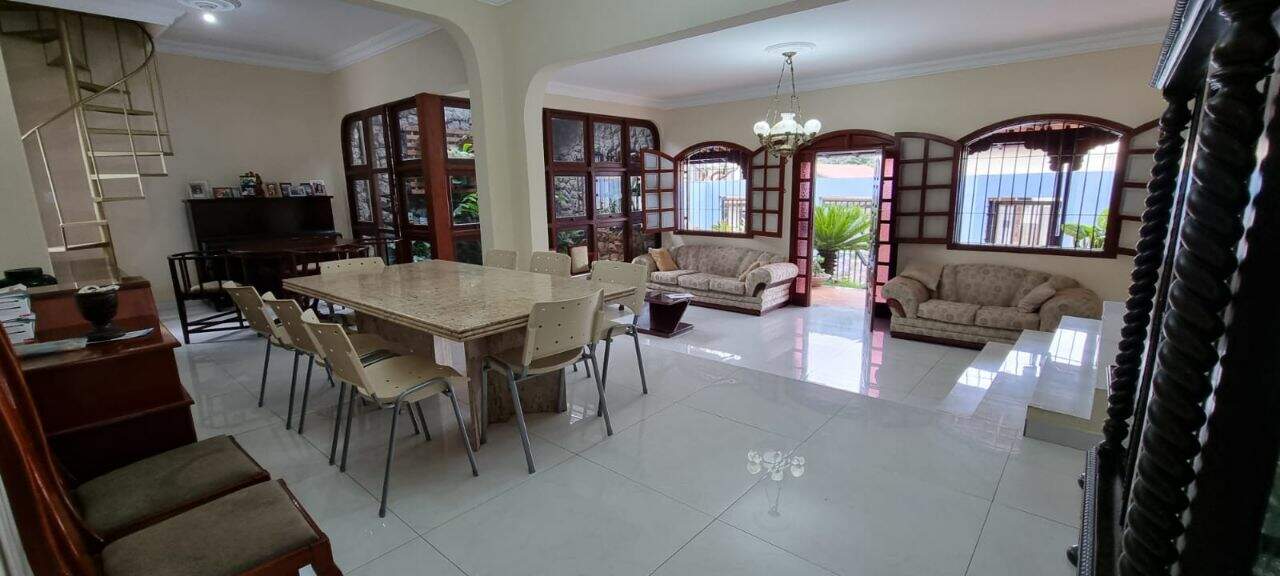 Casa à venda no Castelo: 
