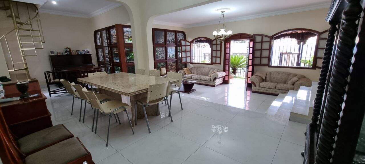 Casa à venda no Castelo: 