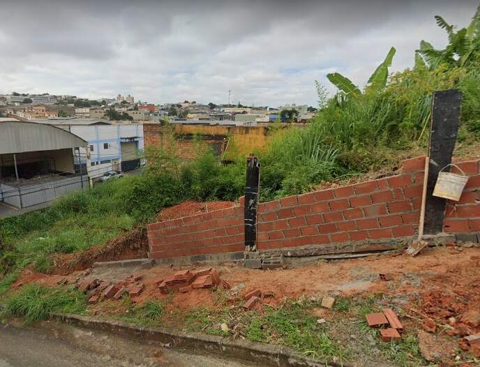 Terreno à venda no São Francisco: 