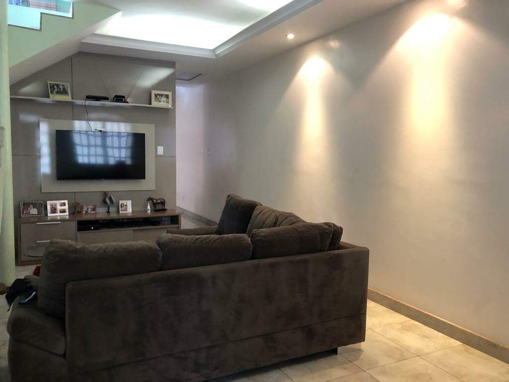 Casa à venda no Serrano: 