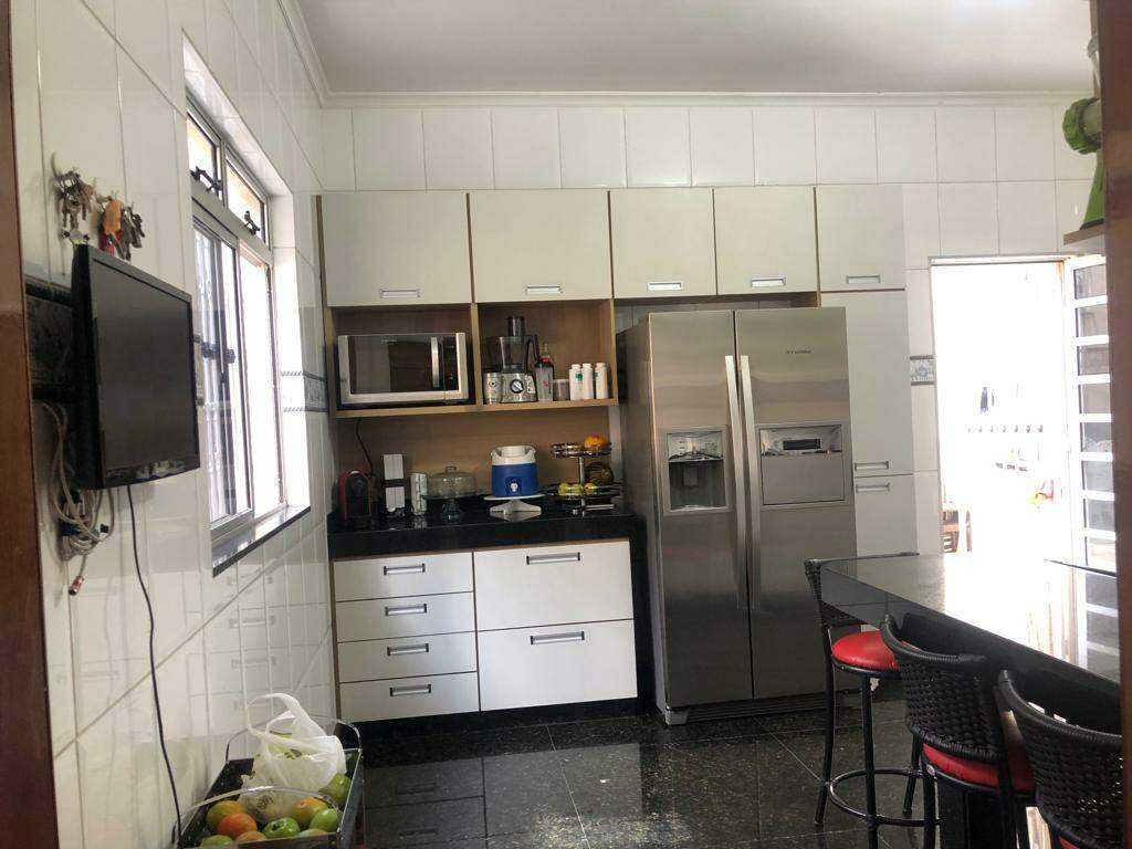 Casa à venda no Serrano: 