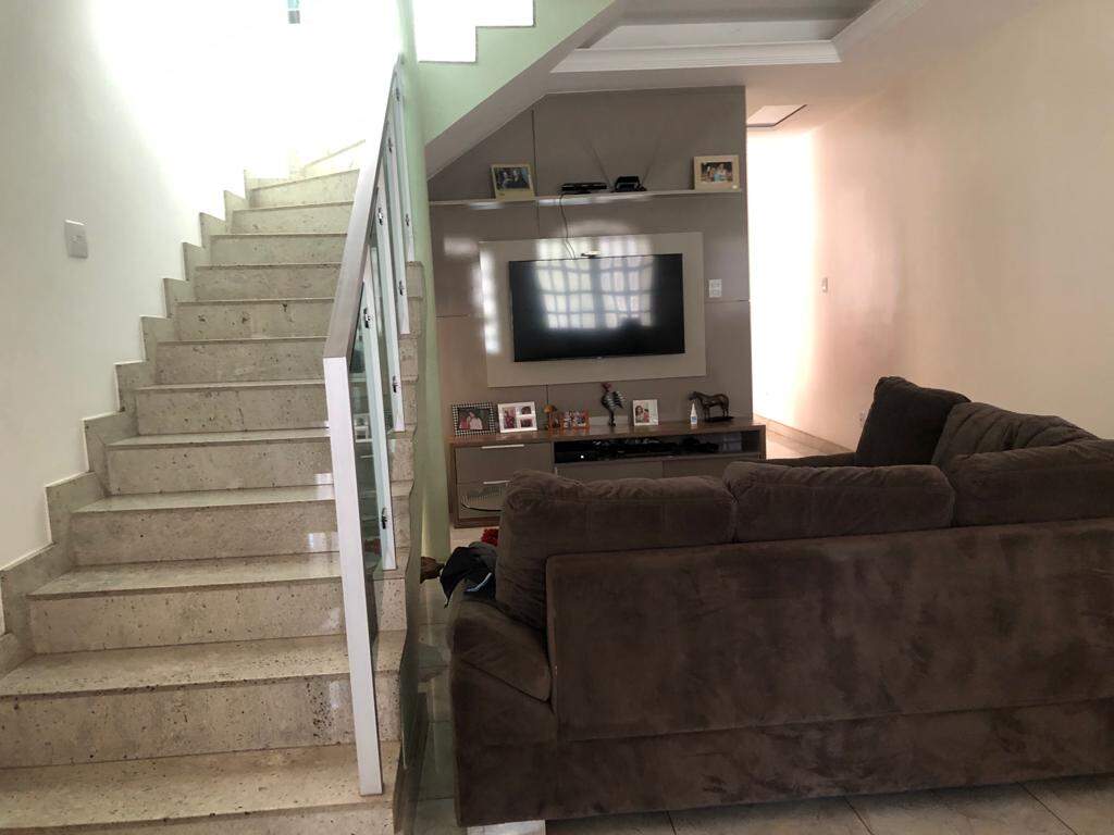 Casa à venda no Serrano: 