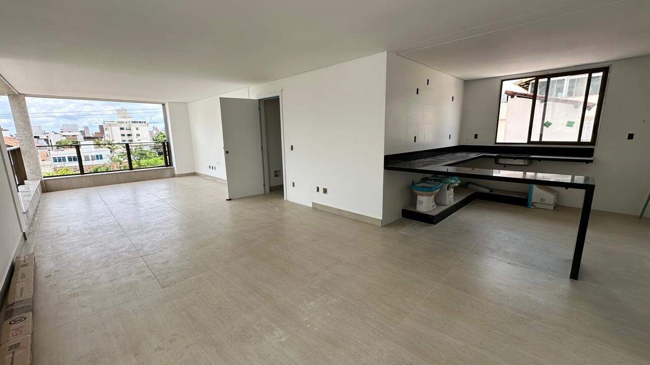 Apartamento à venda no Castelo: 