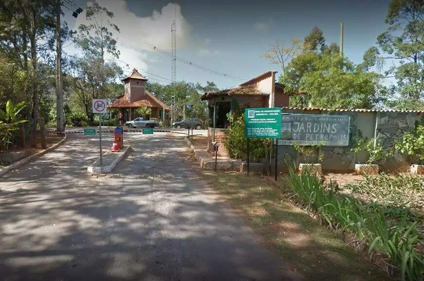 Lotes em condomínio à venda no Jardim Petropolis: 