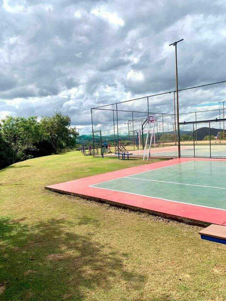 Terreno à venda no Cond. Vila Do Ouro: 