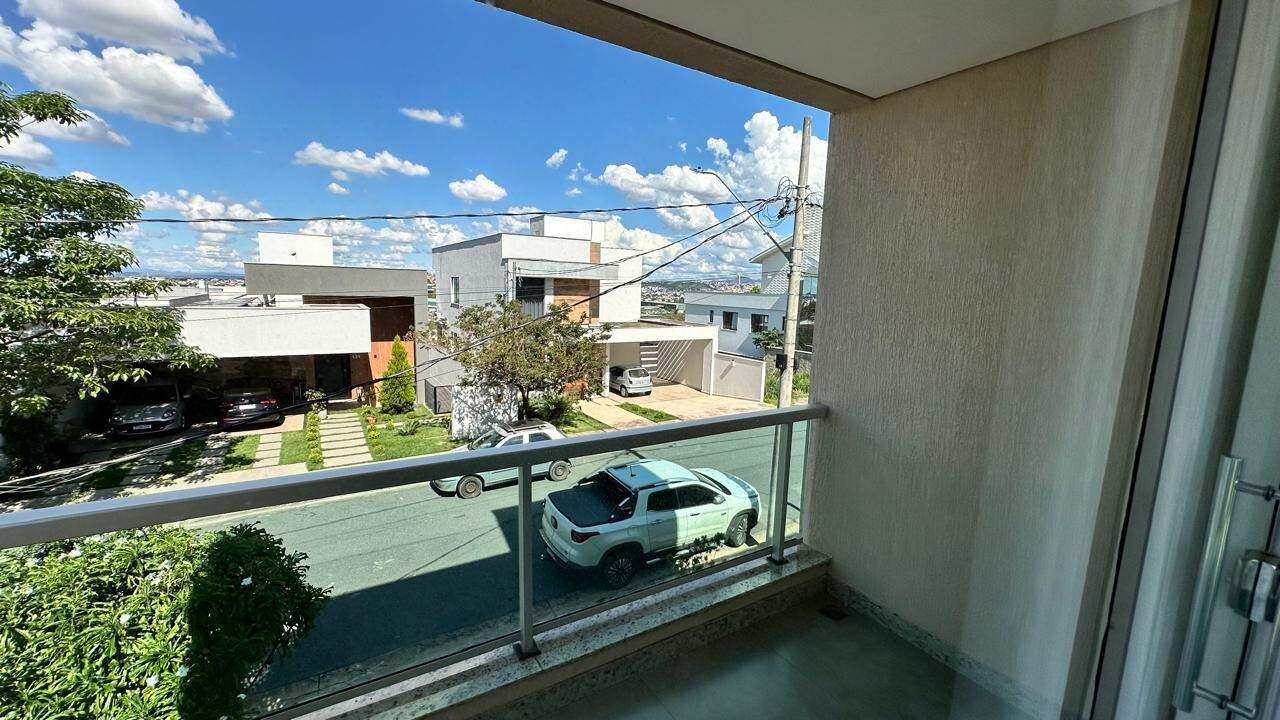 Casa em Condomínio à venda no Portal Do Sol: 
