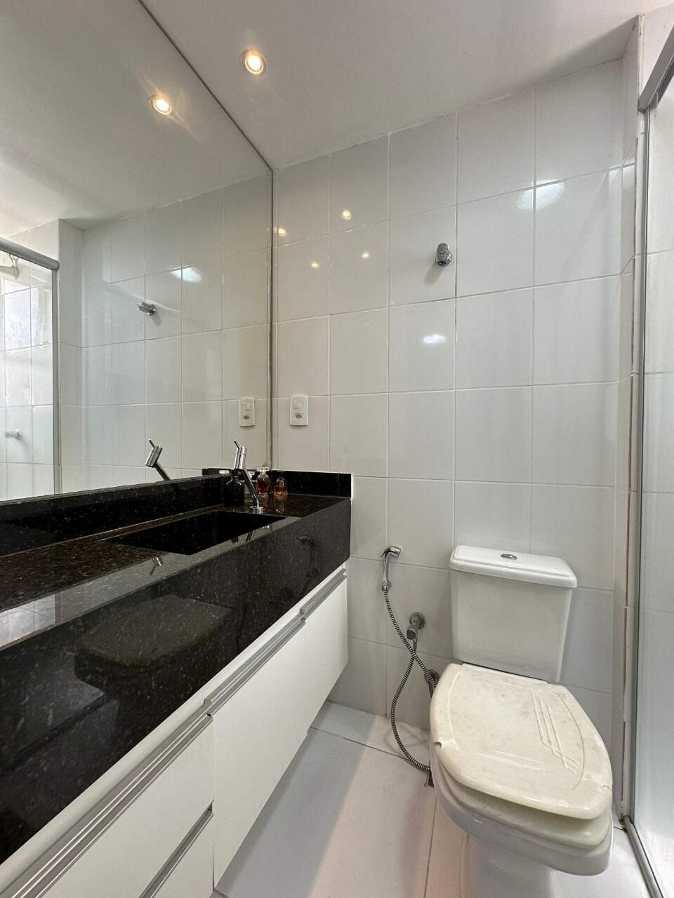 Apartamento à venda no Manacás: 