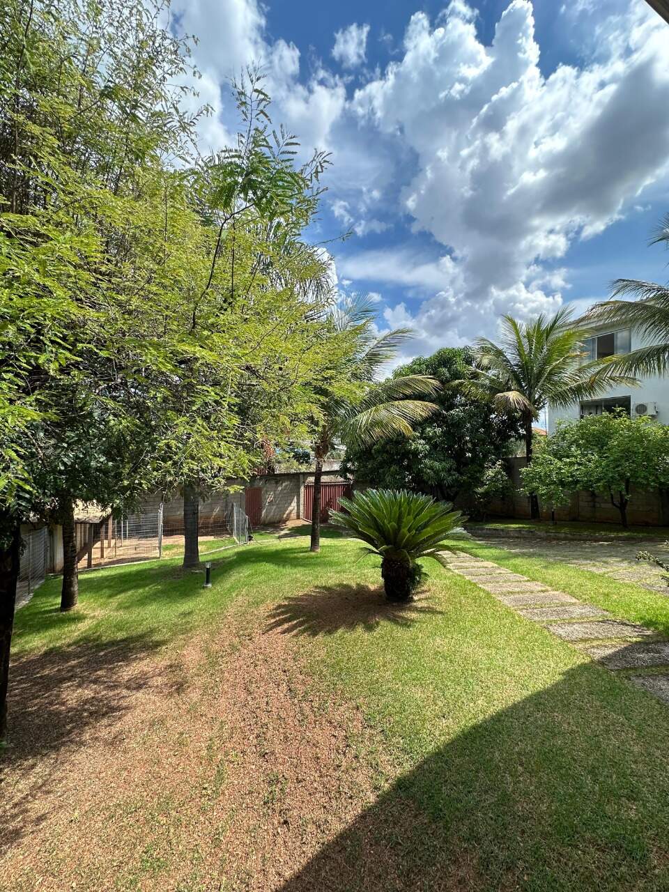 Casa à venda no Bandeirantes: 