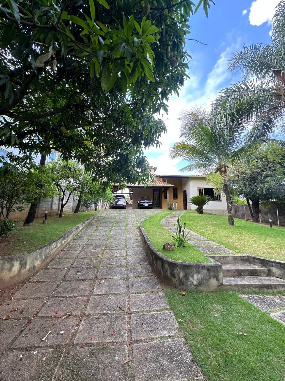 Casa à venda no Bandeirantes: 