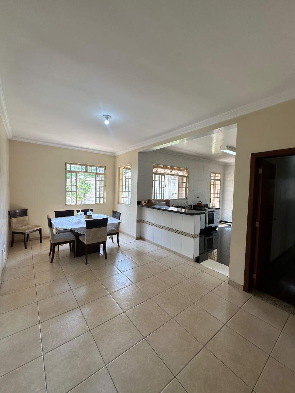 Casa à venda no Bandeirantes: 