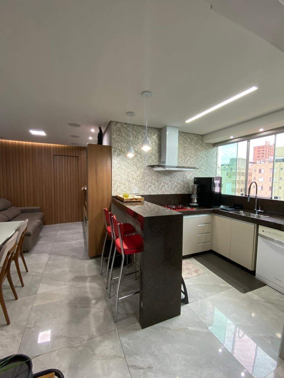 Apartamento à venda no Manacás: 