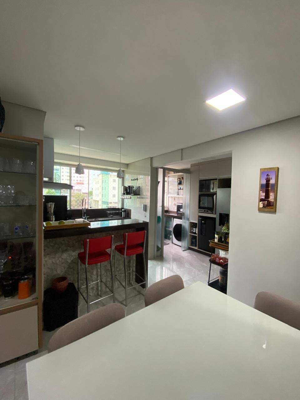Apartamento à venda no Manacás: 