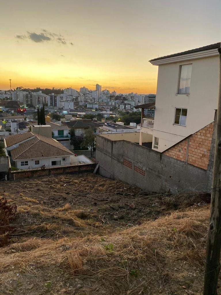Lotes em condomínio à venda no Paquetá: 