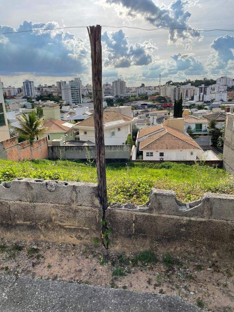 Lotes em condomínio à venda no Paquetá: 