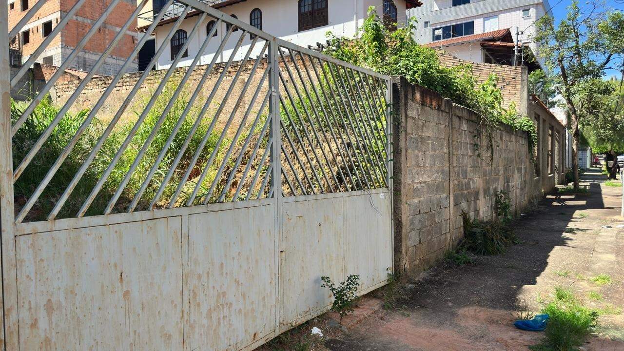 Lotes à venda no Castelo: 