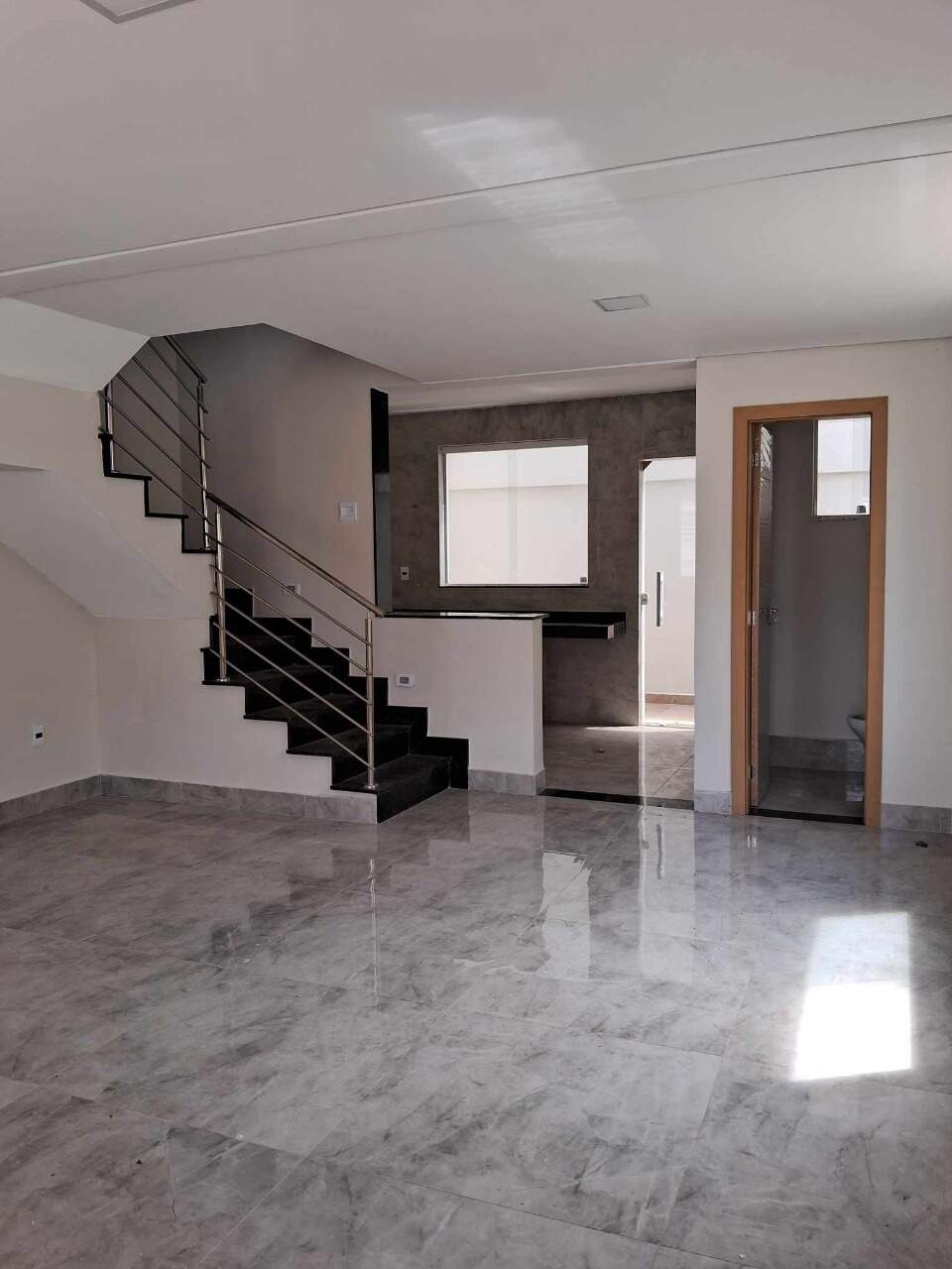 Casa à venda no Itapoã: 