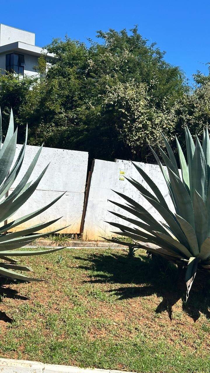 Lotes em condomínio à venda no Portal Do Sol: 