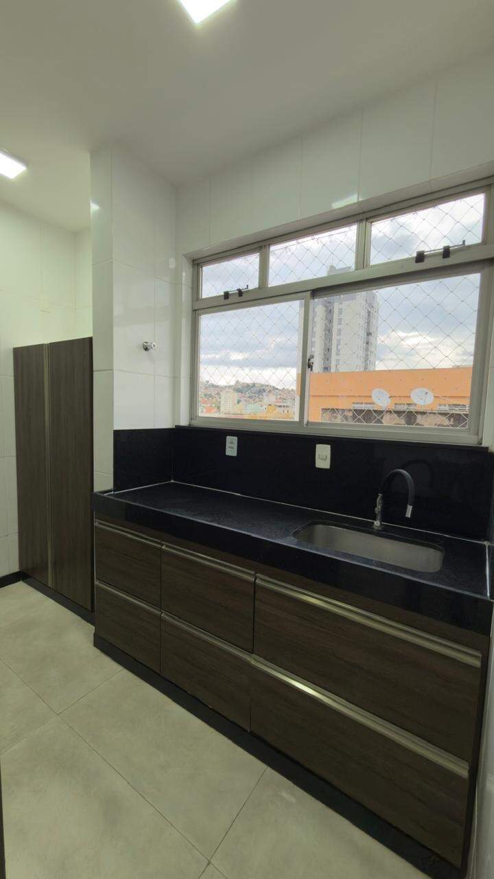 Apartamento à venda no Castelo: 