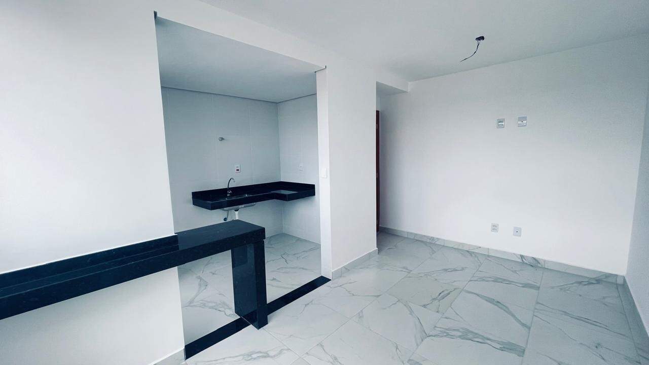Apartamento à venda no Santa Mônica: 2