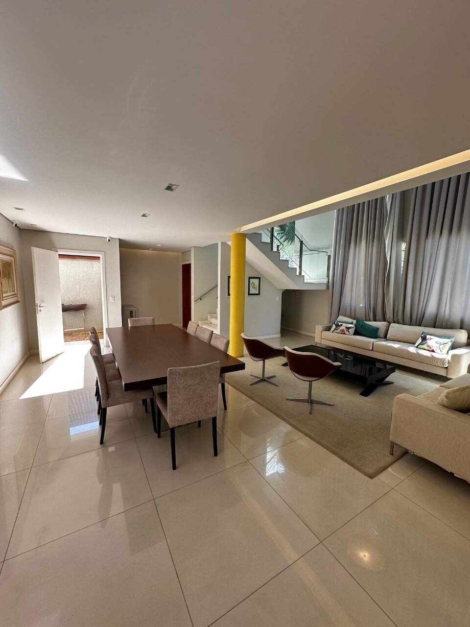 Casa em Condomínio à venda no Paquetá: 