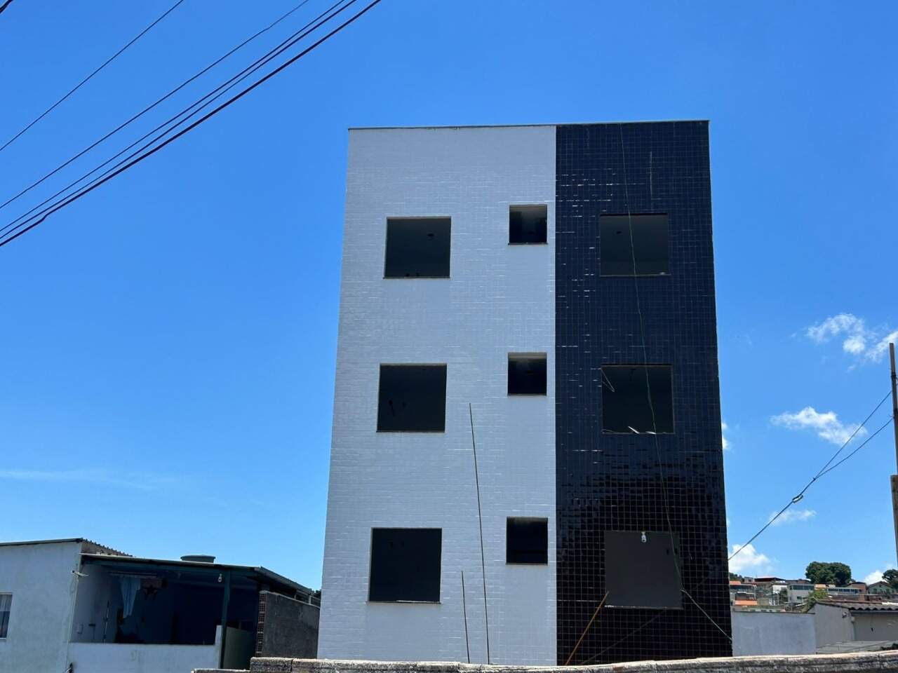 Apartamento à venda no Coqueiros: 