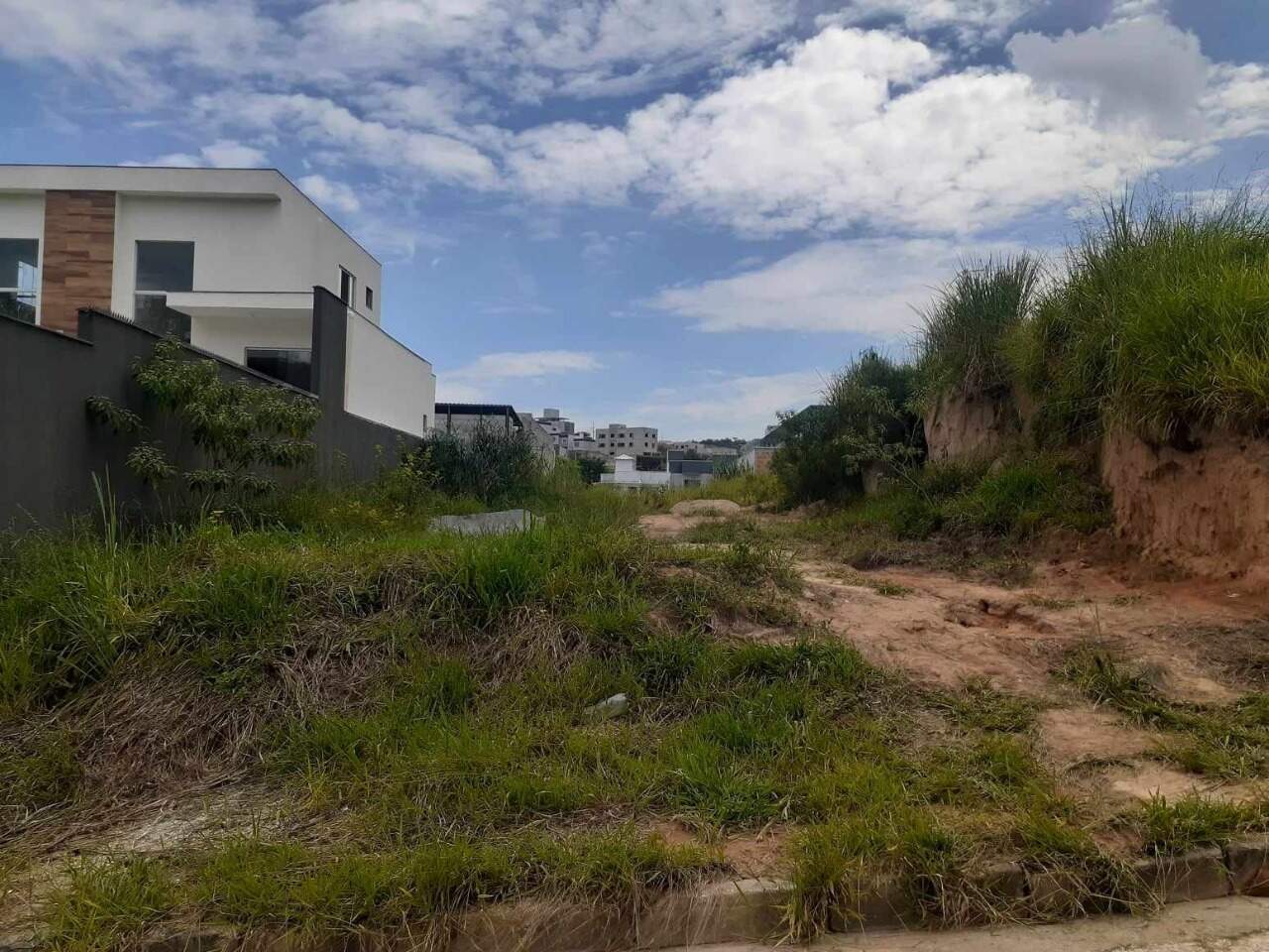 Lotes à venda no Novo Centro: 