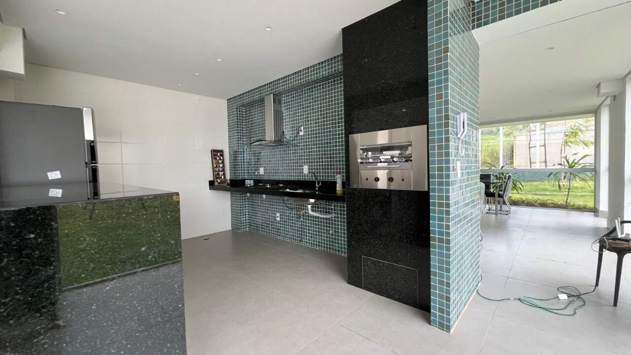 Apartamento à venda no Manacás: 