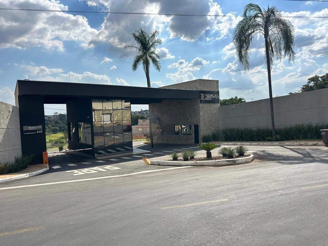 Lotes em condomínio à venda no Nacional: 