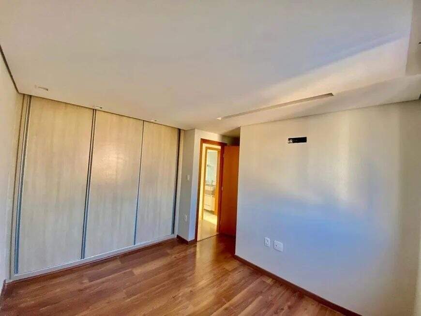 Apartamento à venda no Castelo: 