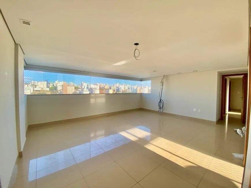 Apartamento à venda no Castelo: 