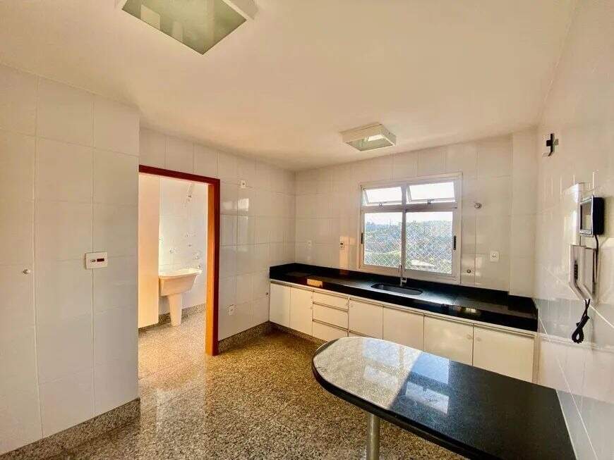 Apartamento à venda no Castelo: 