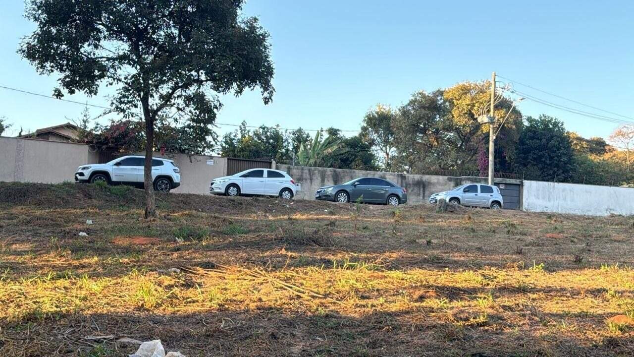Lotes à venda no Garças: 