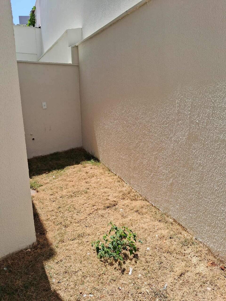 Casa à venda no Itapoã: 
