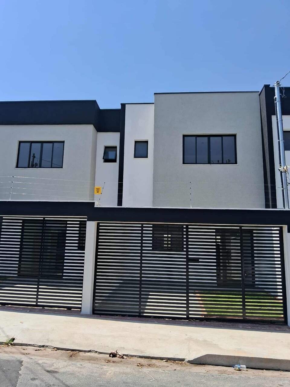 Casa à venda no Itapoã: 
