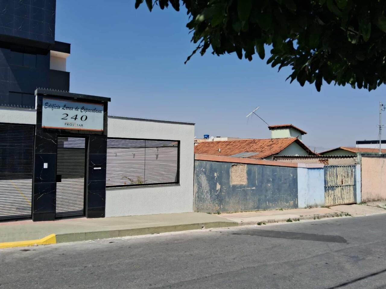 Lotes à venda no Jardim Leblon: 