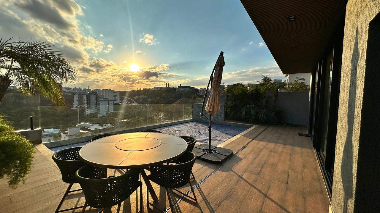 Casa em Condomínio à venda no Portal Do Sol: 