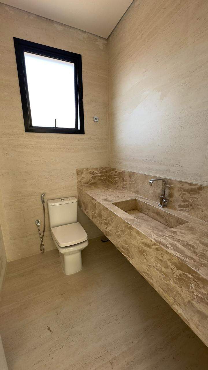 Casa em Condomínio à venda no Portal Do Sol: 