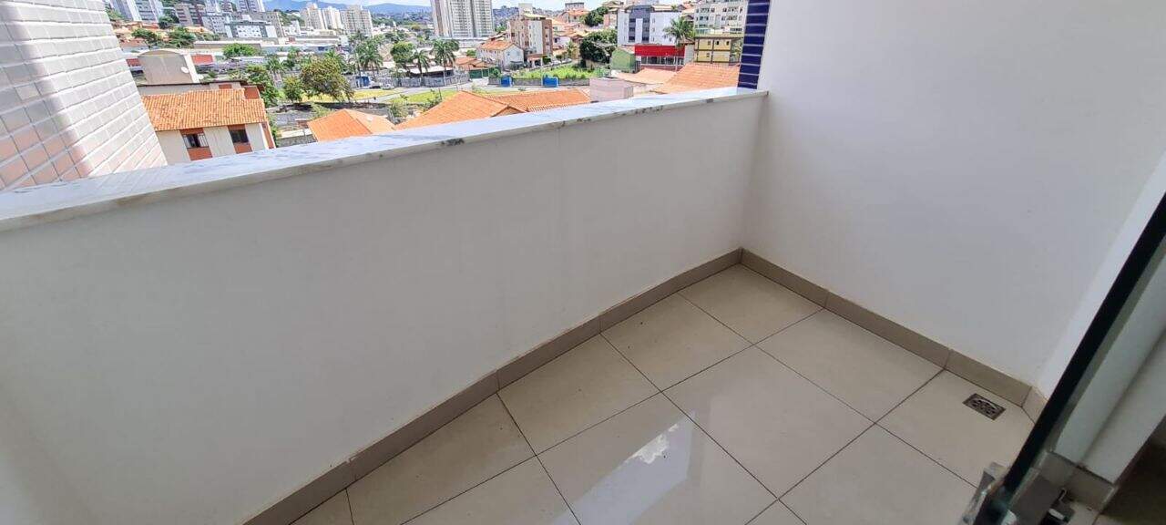 Apartamento à venda no Serrano: 