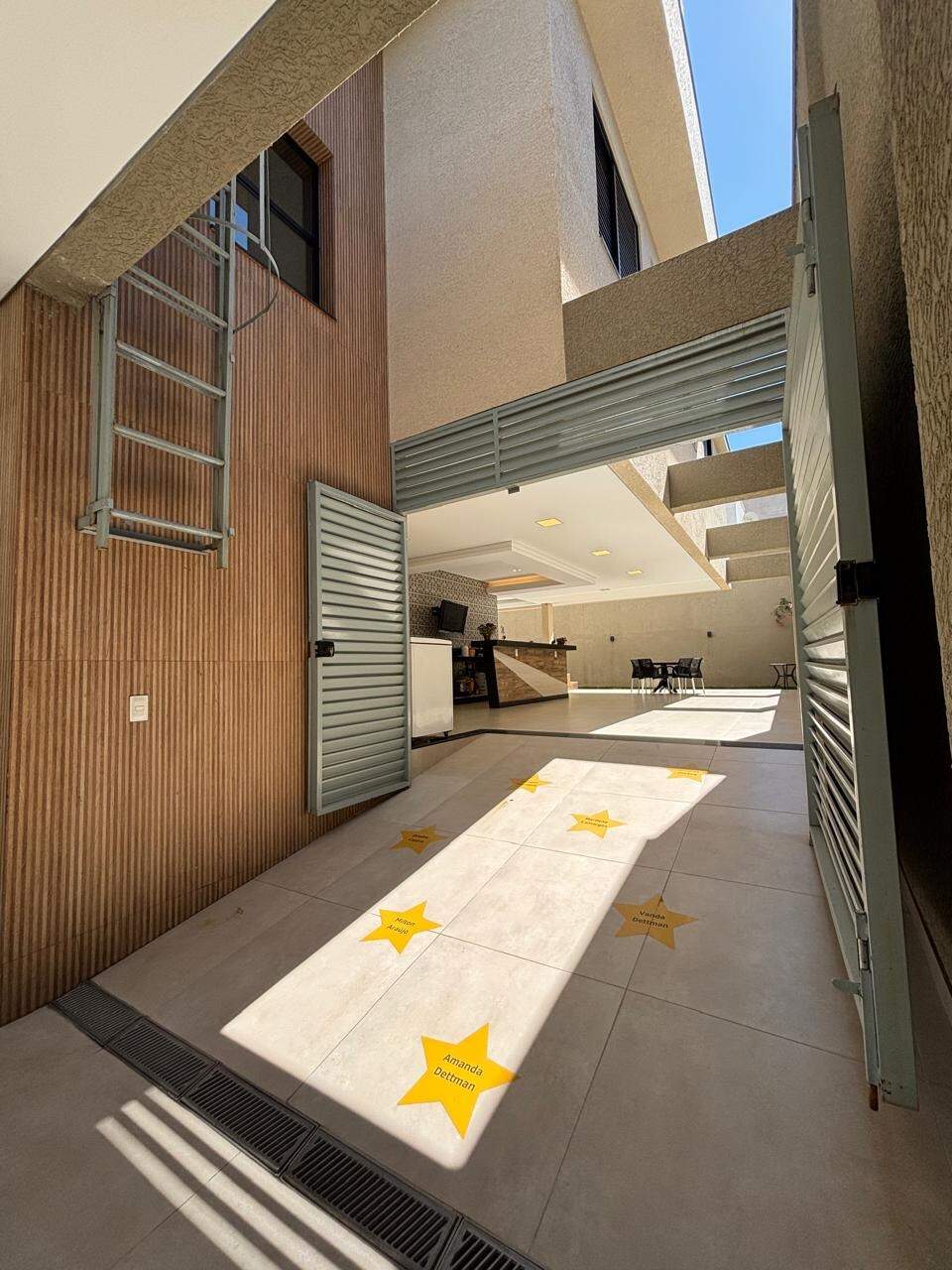 Casa em Condomínio à venda no Portal Do Sol: 