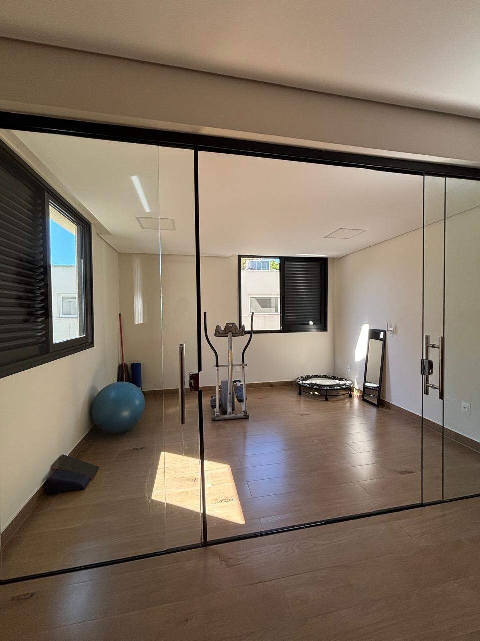 Casa em Condomínio à venda no Portal Do Sol: 