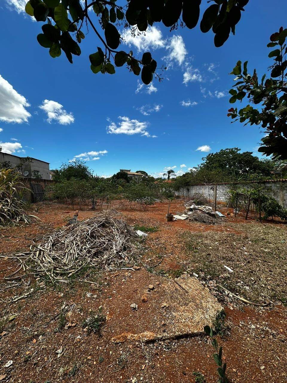 Lotes à venda no Lagoa Mansões: 