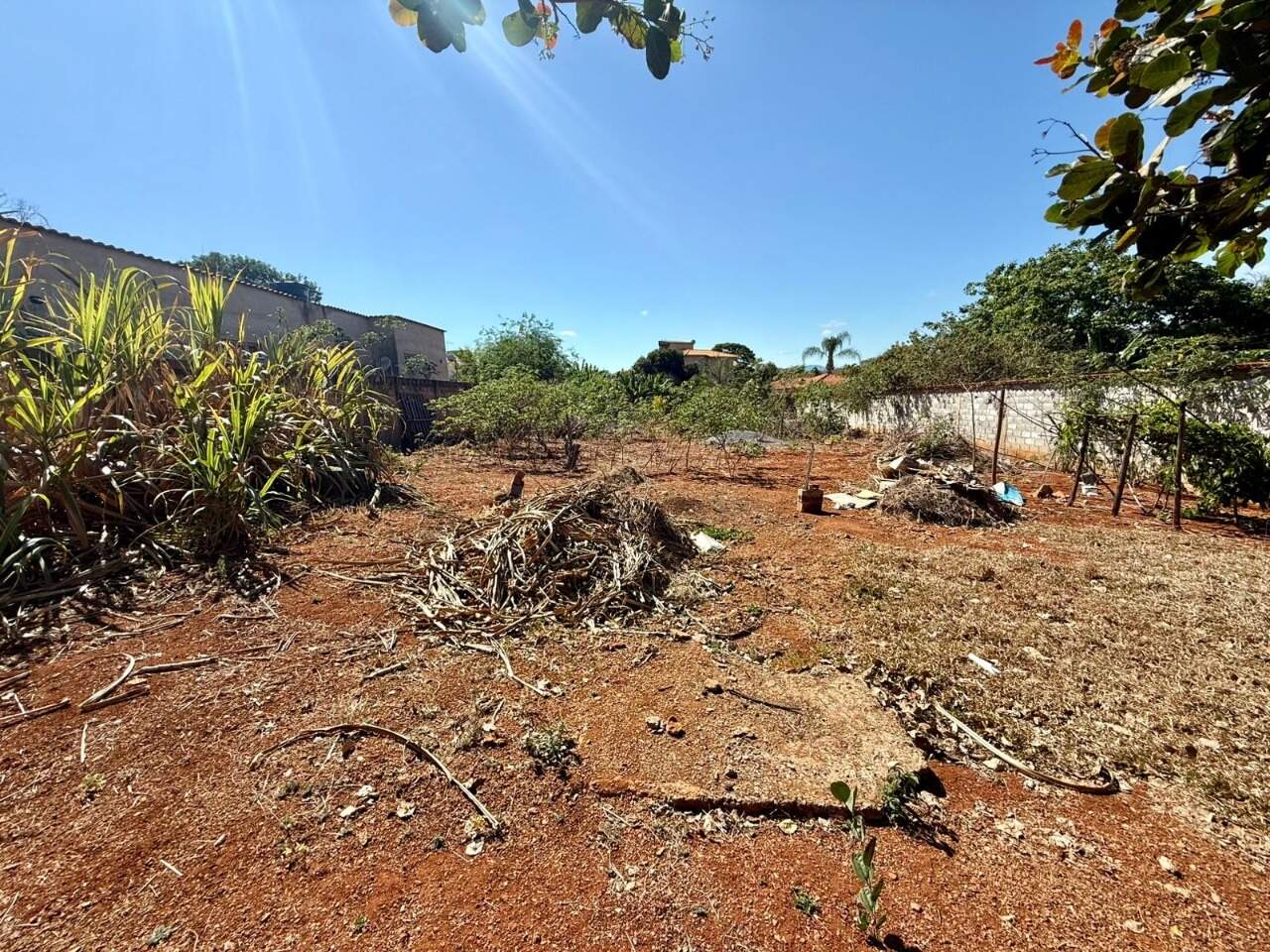 Lotes à venda no Lagoa Mansões: 