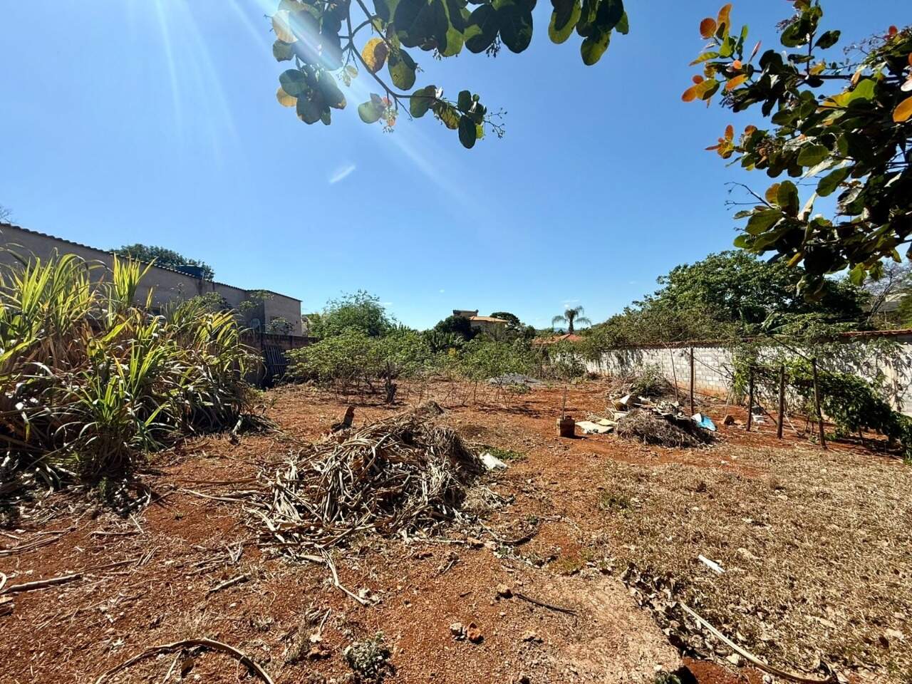 Lotes à venda no Lagoa Mansões: 