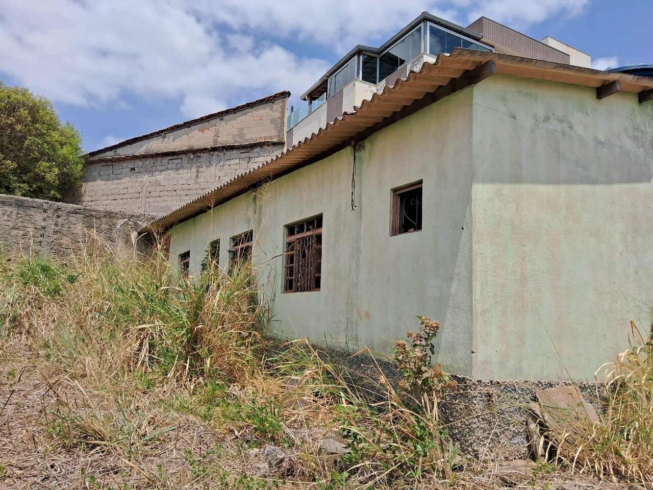 Terreno à venda no Planalto: 