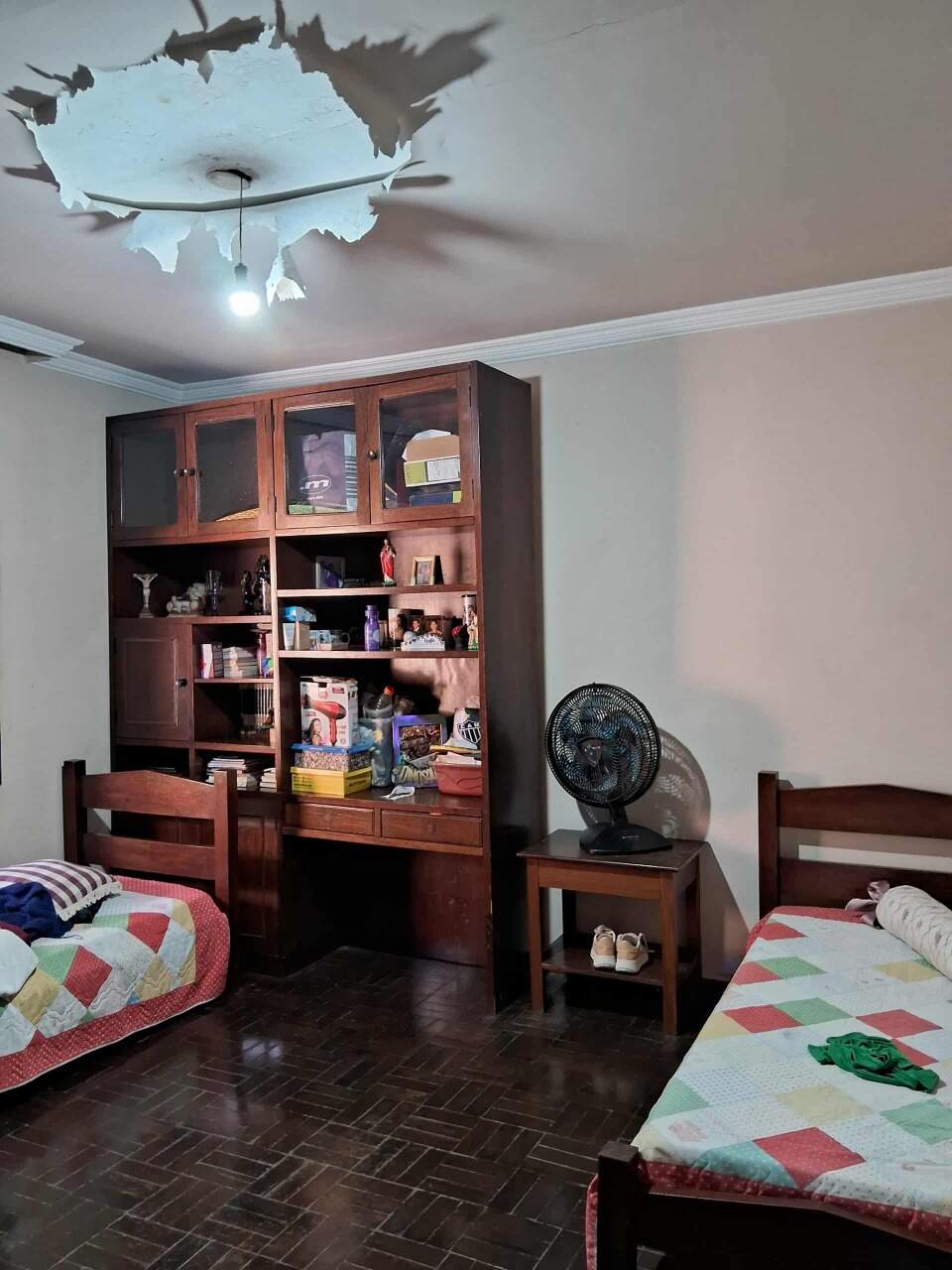 Casa à venda no Planalto: 